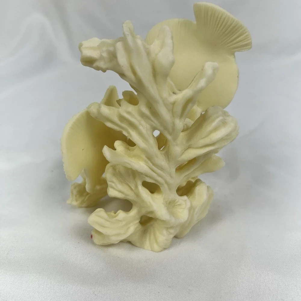 Vintage Style Cream Fish Coral Figurine Coastal Nautical‎ Beach House Decor